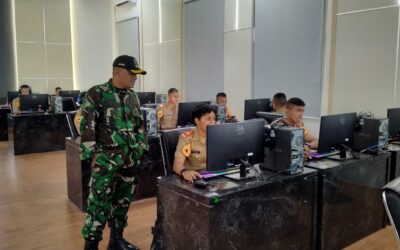 KAPRODI TEKNIK ELEKTRONIKA PERTAHANAN MENINJAU UJIAN PEMINATAN SUBPRODI SIBER PRODI NIKELEKTRONIKAHAN